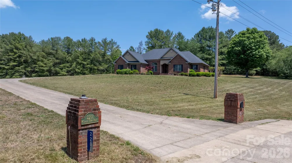 2201 Teague Town Road Taylorsville, NC 28681