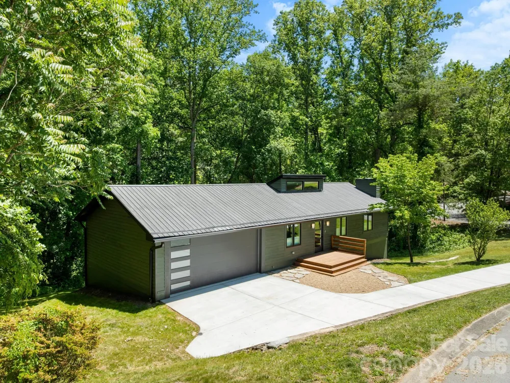 17 Muirfield Drive Arden, NC 28704