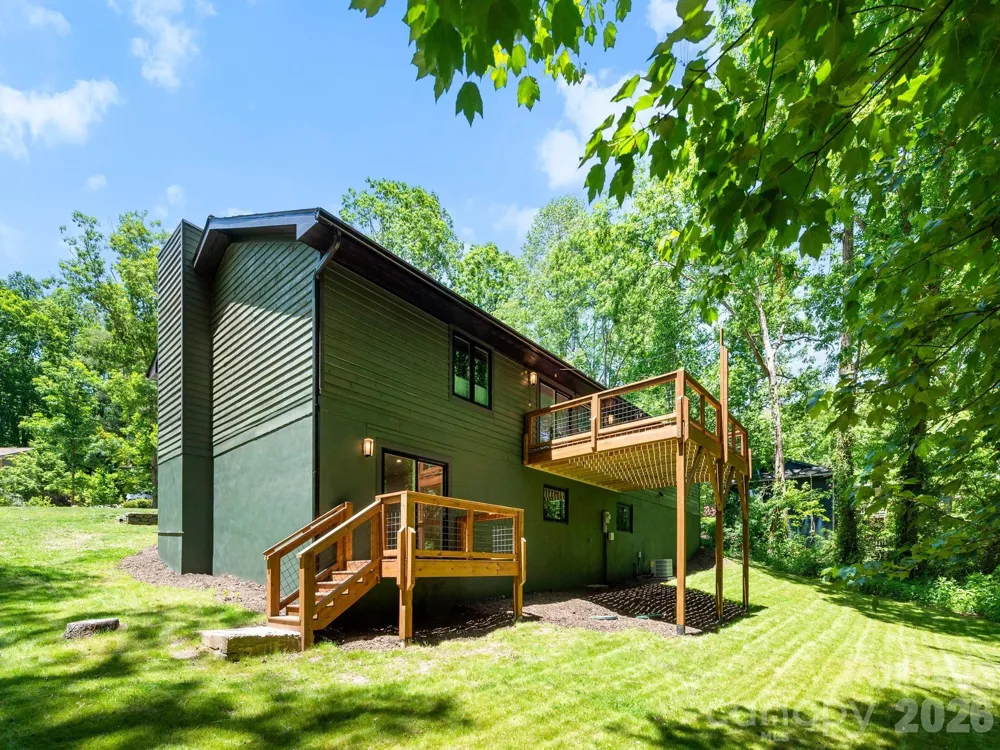 17 Muirfield Drive Arden, NC 28704