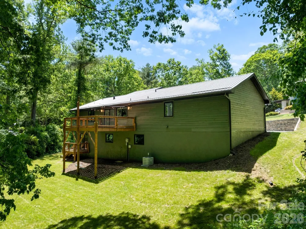 17 Muirfield Drive Arden, NC 28704