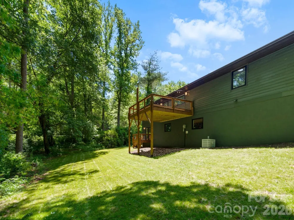 17 Muirfield Drive Arden, NC 28704