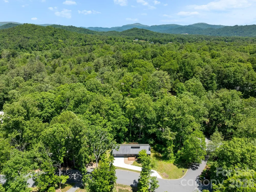 17 Muirfield Drive Arden, NC 28704