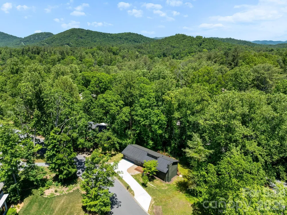 17 Muirfield Drive Arden, NC 28704