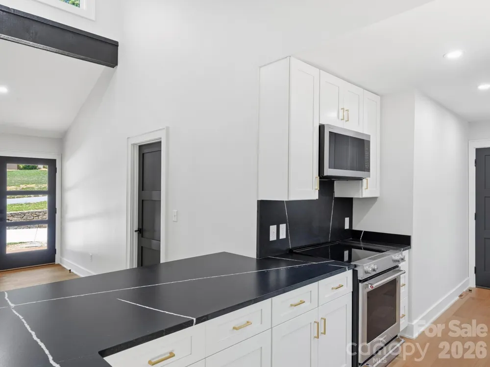 17 Muirfield Drive Arden, NC 28704