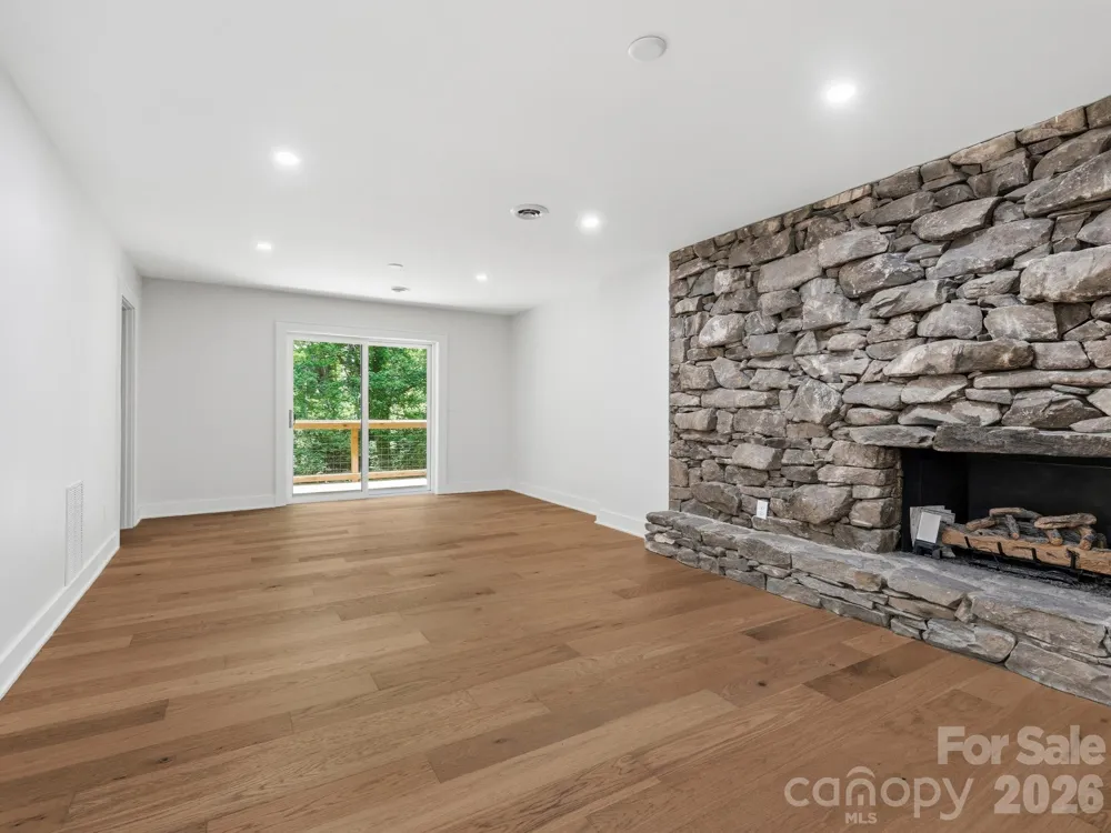 17 Muirfield Drive Arden, NC 28704