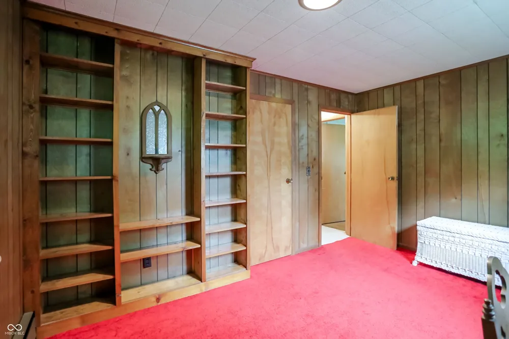 1609 E Woodland Drive Bloomington, IN 47408