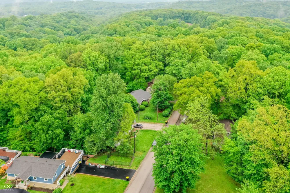 1609 E Woodland Drive Bloomington, IN 47408