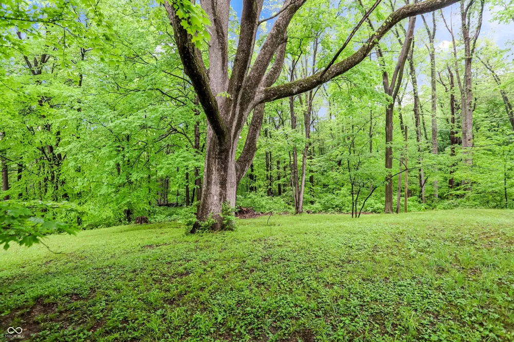 1609 E Woodland Drive Bloomington, IN 47408