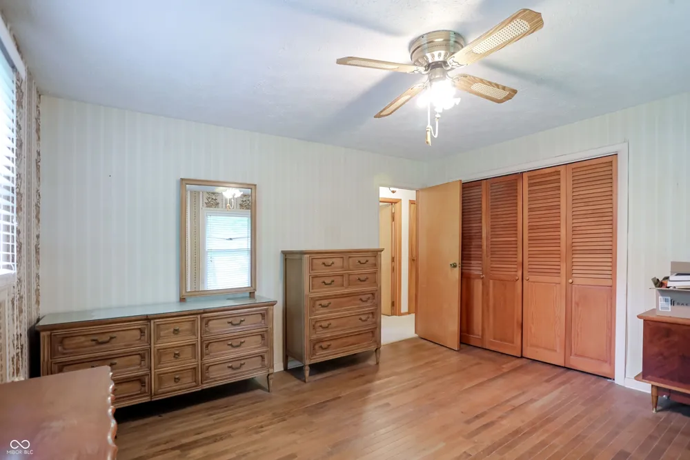 1609 E Woodland Drive Bloomington, IN 47408