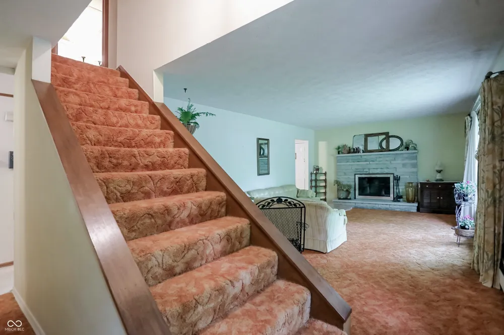 1609 E Woodland Drive Bloomington, IN 47408