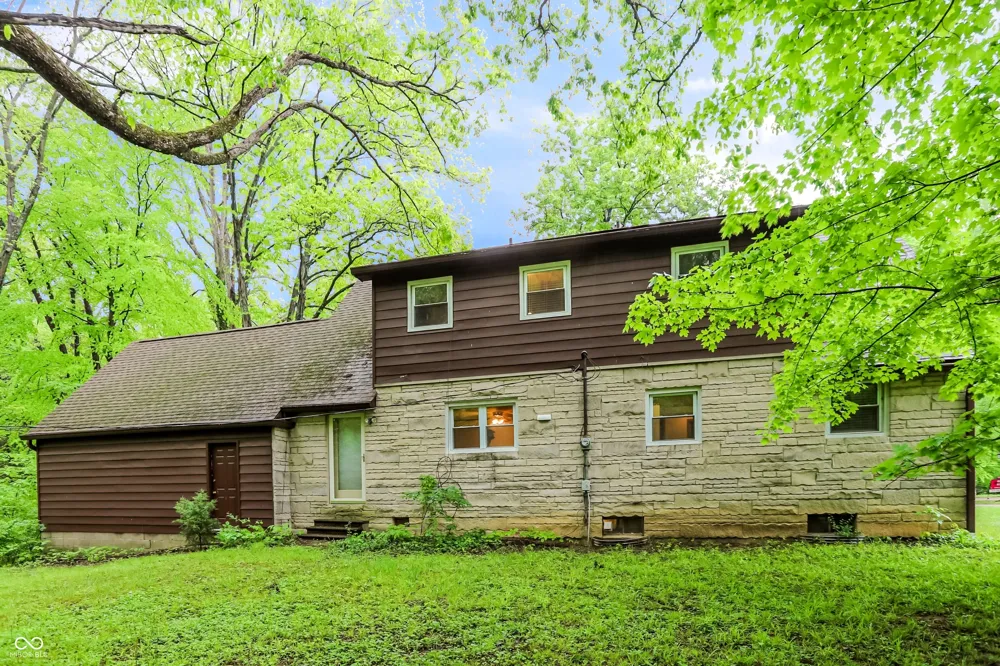 1609 E Woodland Drive Bloomington, IN 47408