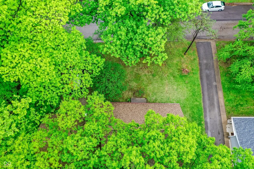 1609 E Woodland Drive Bloomington, IN 47408