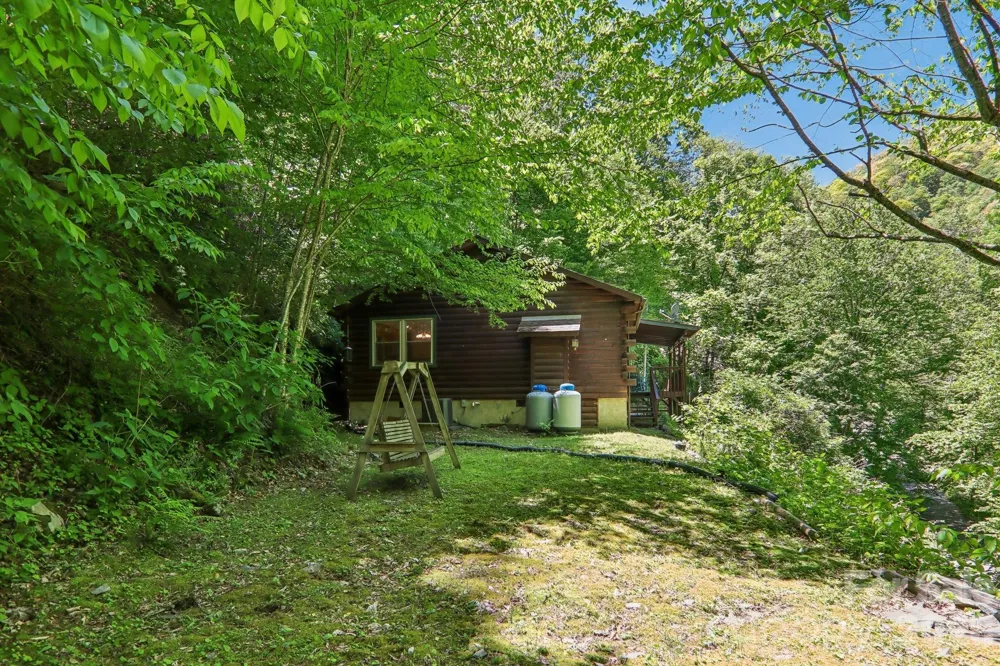 152 Trails End Lane Maggie Valley, NC 28751
