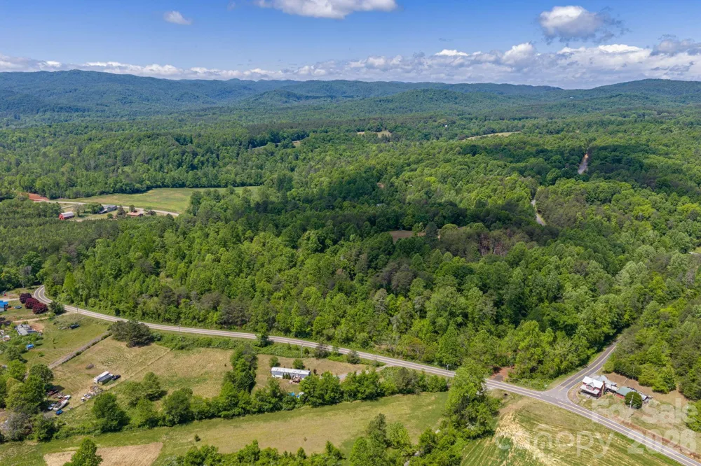 5527 Rhoney Road Connelly Springs, NC 28612