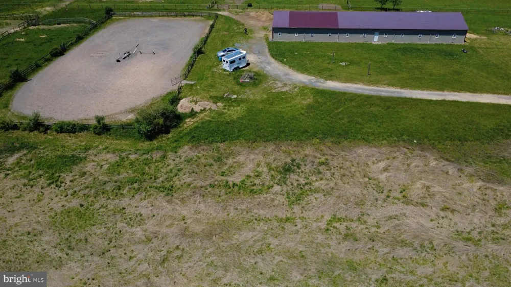 2472 BIGLERVILLE ROAD Gettysburg, PA 17325