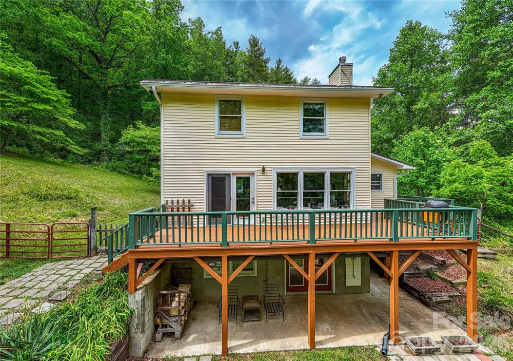 658 Tilley Creek Road Cullowhee, NC 28723