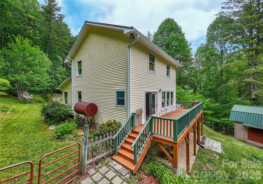 658 Tilley Creek Road Cullowhee, NC 28723
