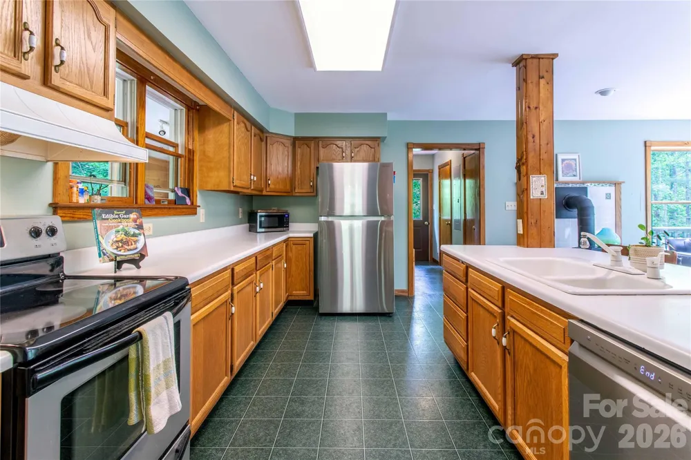 658 Tilley Creek Road Cullowhee, NC 28723