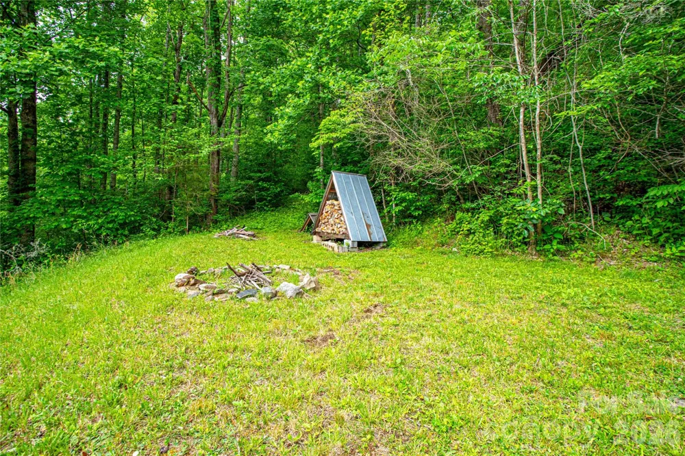 658 Tilley Creek Road Cullowhee, NC 28723