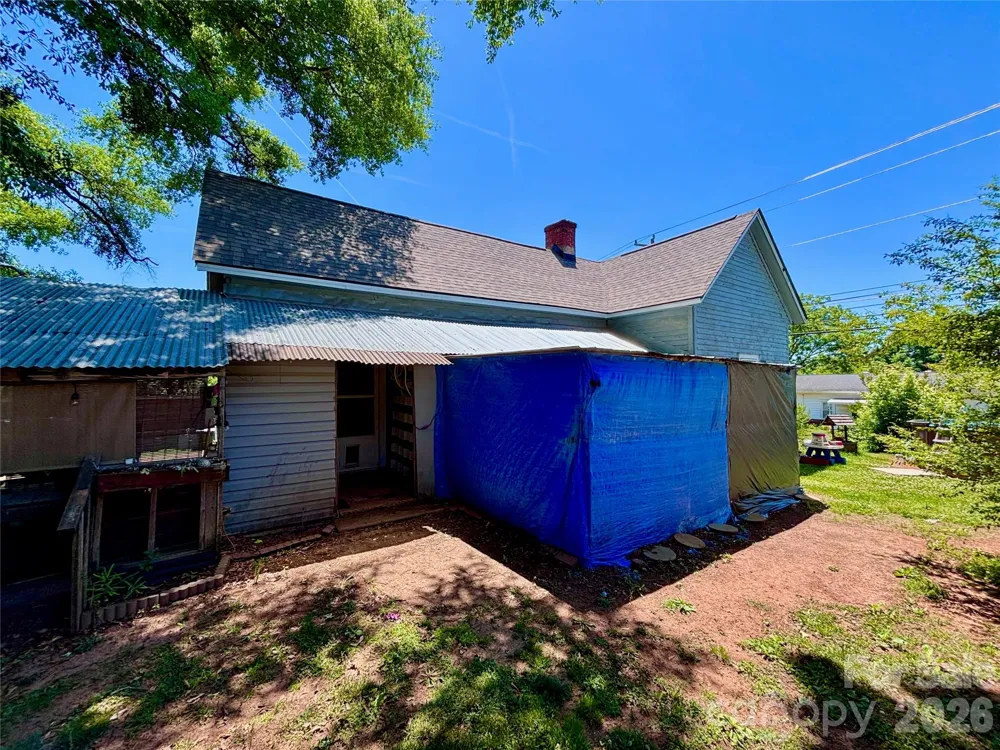 126 West Street Ellenboro, NC 28040