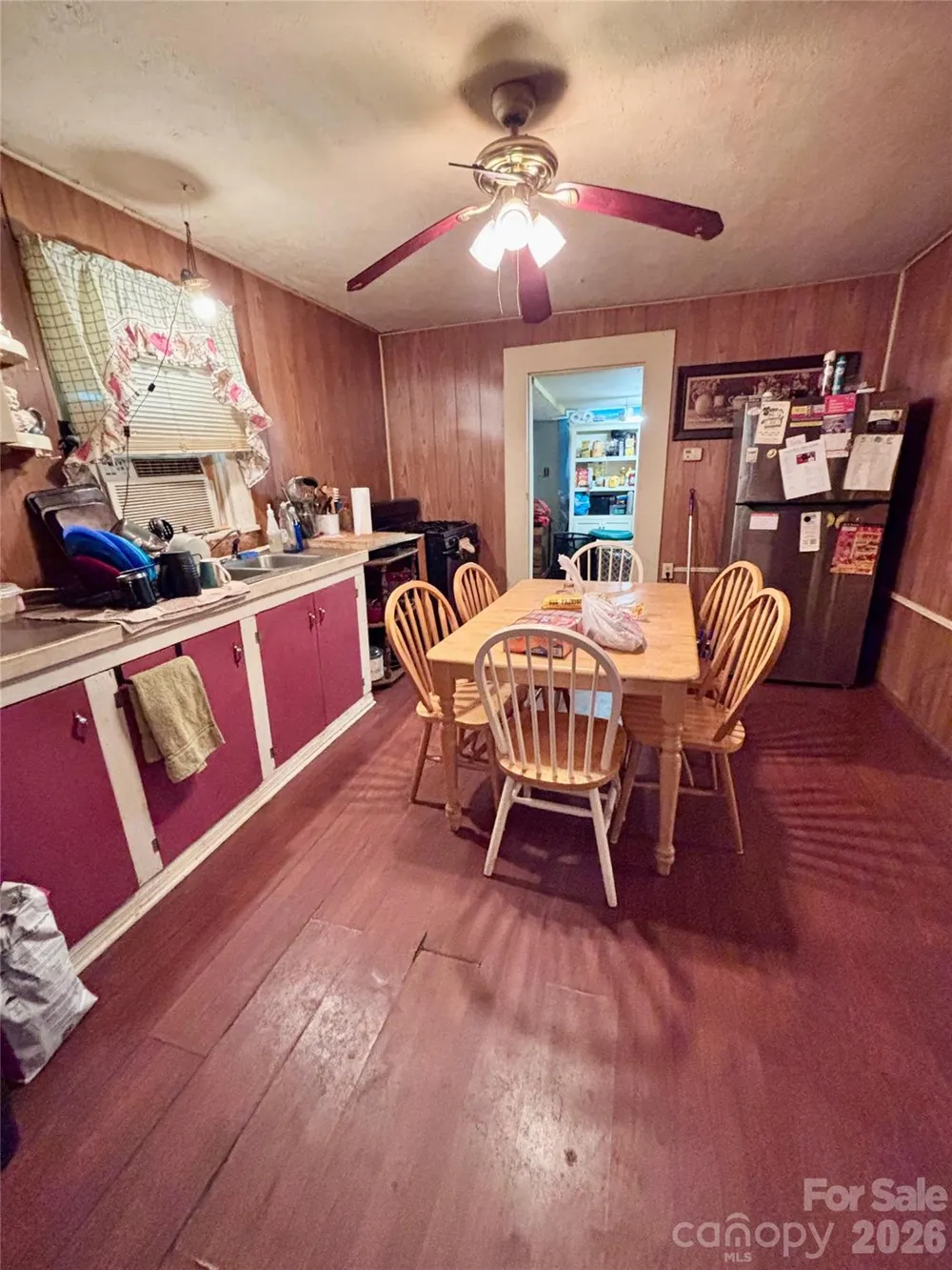 126 West Street Ellenboro, NC 28040