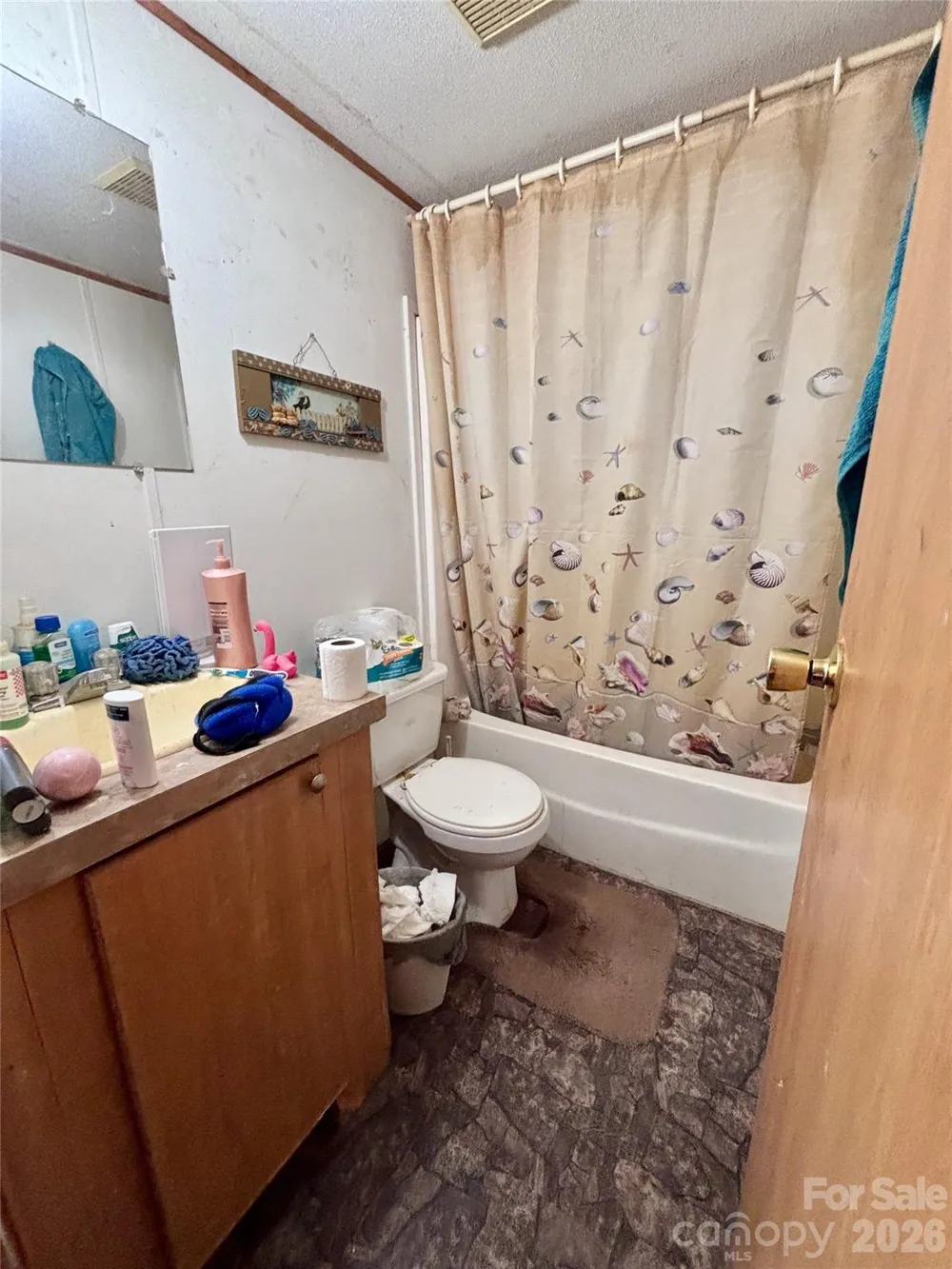 126 West Street Ellenboro, NC 28040