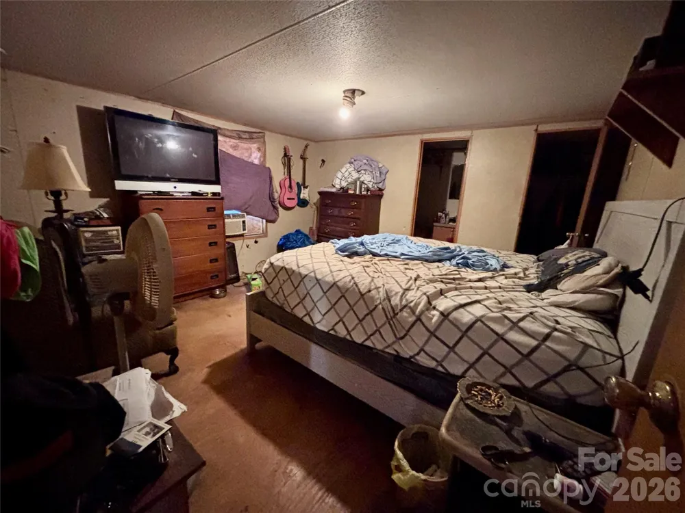 126 West Street Ellenboro, NC 28040
