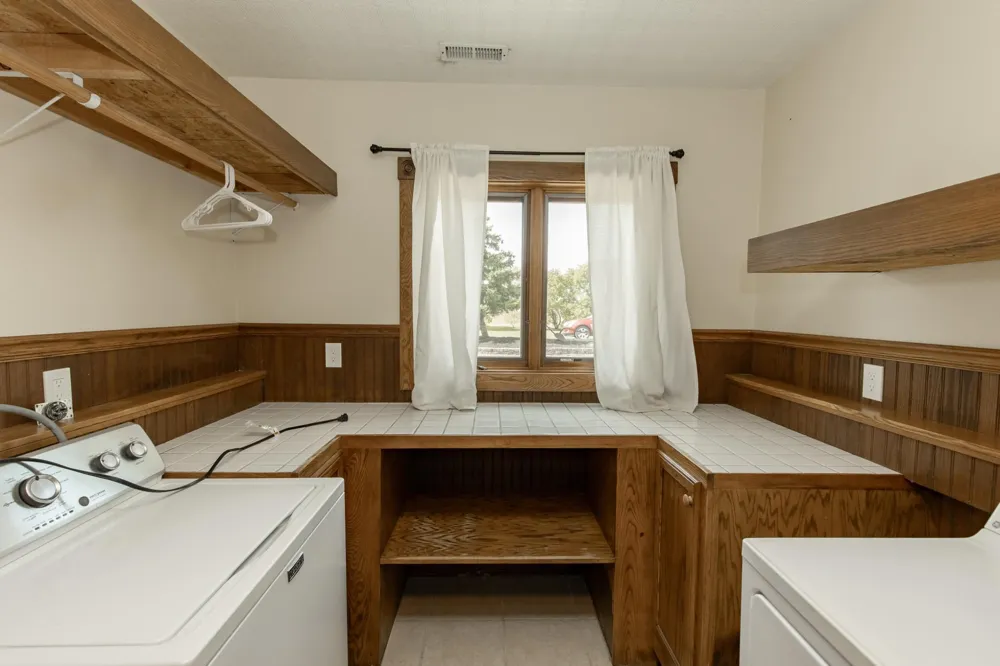 7770 Highway 18 Wyndmere, ND 58081