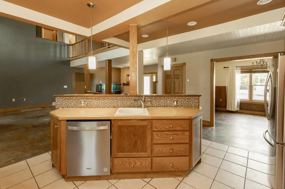 7770 Highway 18 Wyndmere, ND 58081