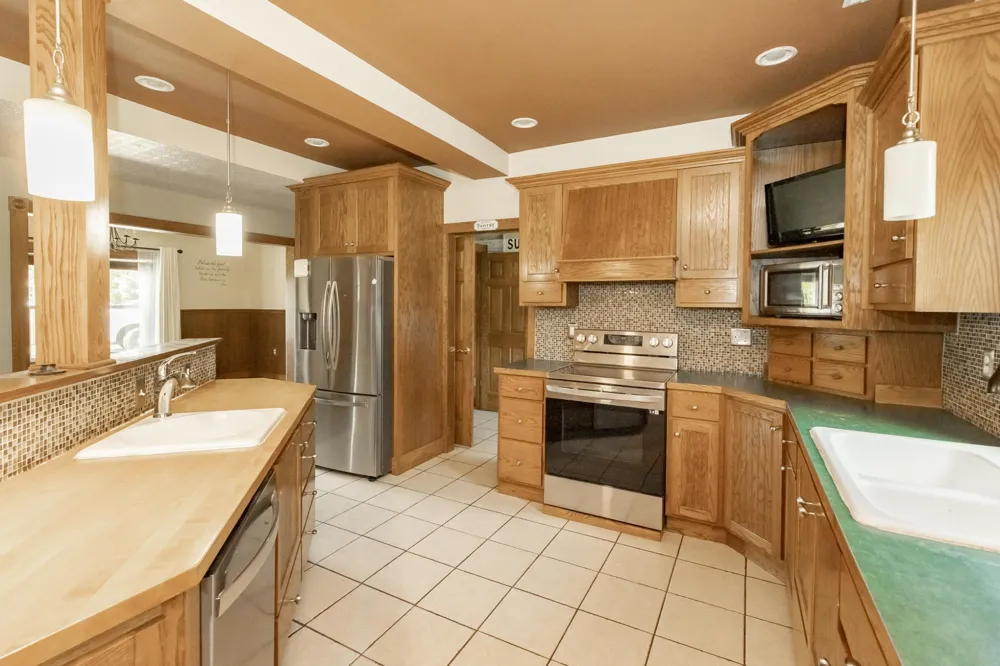 7770 Highway 18 Wyndmere, ND 58081
