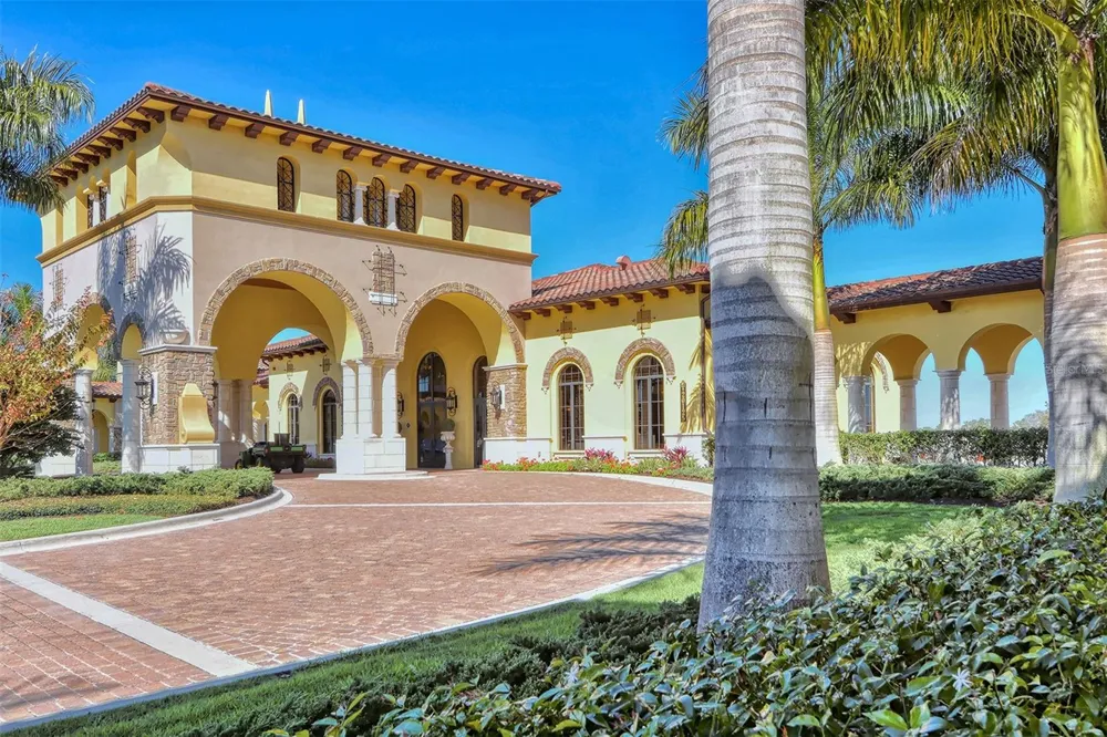 20310 LAGENTE CIRCLE Venice, FL 34293