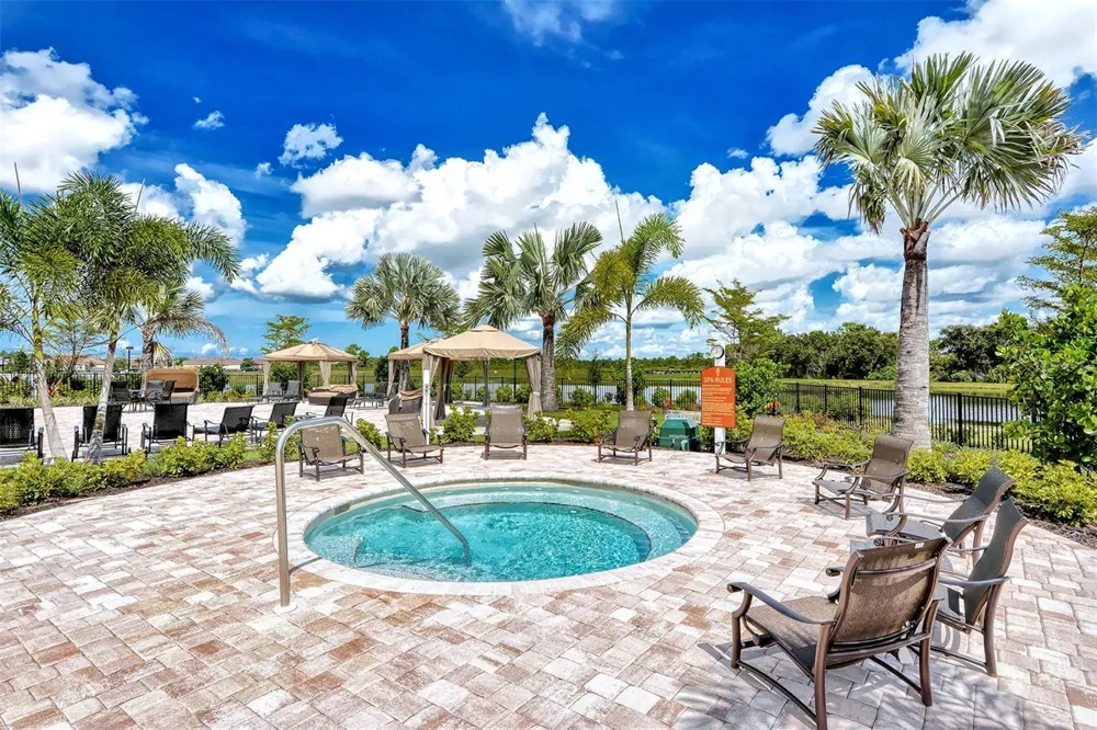 20310 LAGENTE CIRCLE Venice, FL 34293