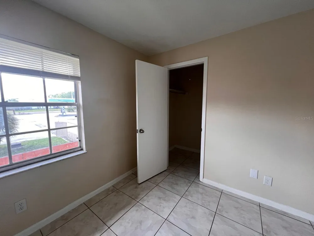 1665 W OAK RIDGE ROAD #C Orlando, FL 32809