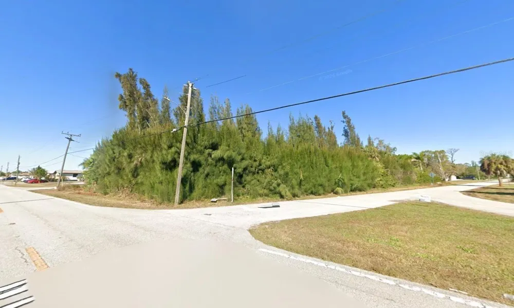 101 GLENHOLM AVENUE Punta Gorda, FL 33950
