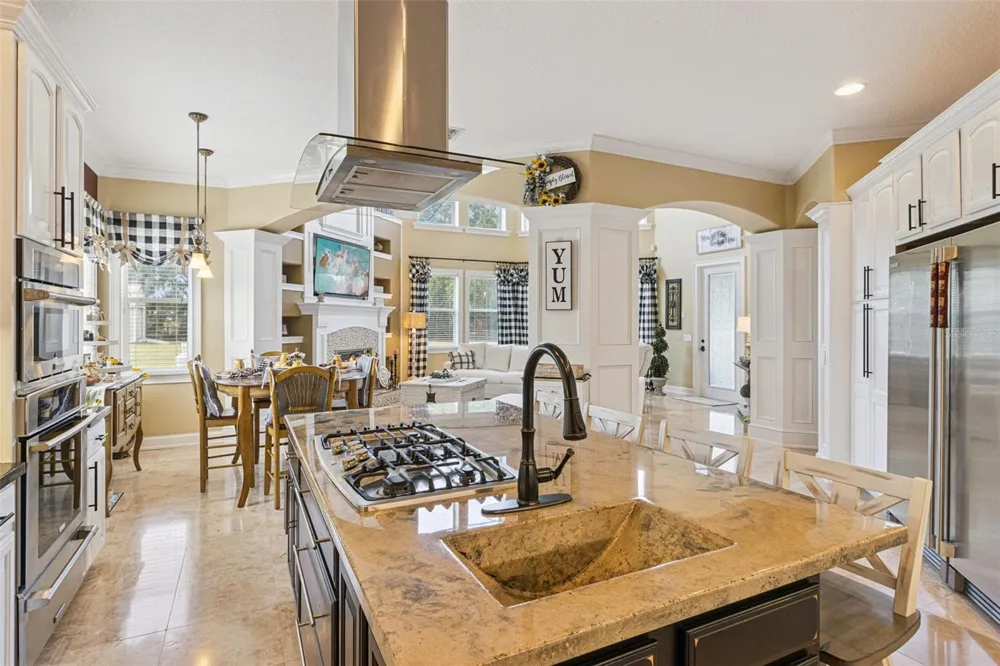 4524 STONE WALL LANE Plant City, FL 33567