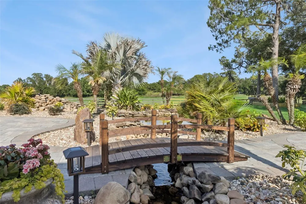 4524 STONE WALL LANE Plant City, FL 33567