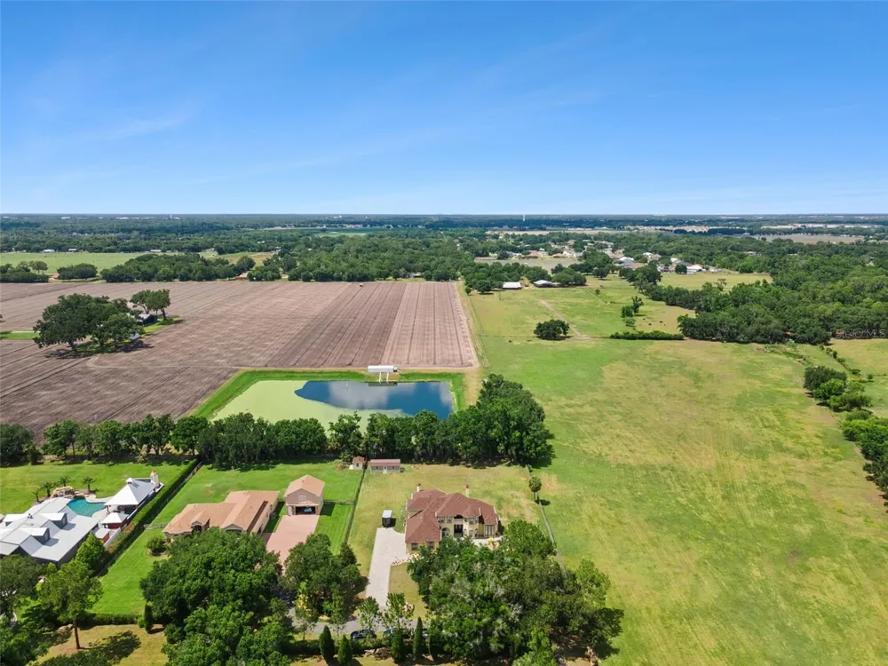 4524 STONE WALL LANE Plant City, FL 33567