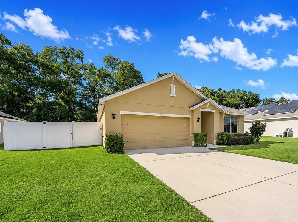 9902 SE 37TH TERRACE Belleview, FL 34420