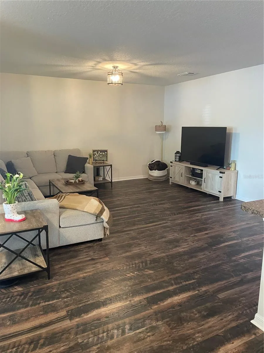 9902 SE 37TH TERRACE Belleview, FL 34420