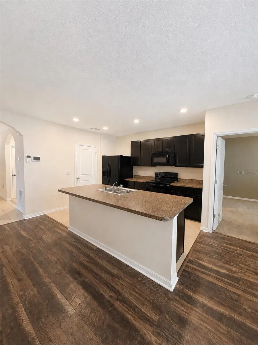 9902 SE 37TH TERRACE Belleview, FL 34420