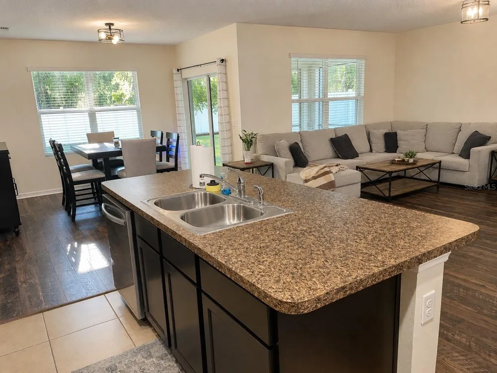 9902 SE 37TH TERRACE Belleview, FL 34420