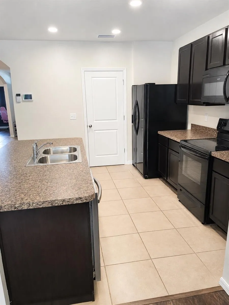 9902 SE 37TH TERRACE Belleview, FL 34420