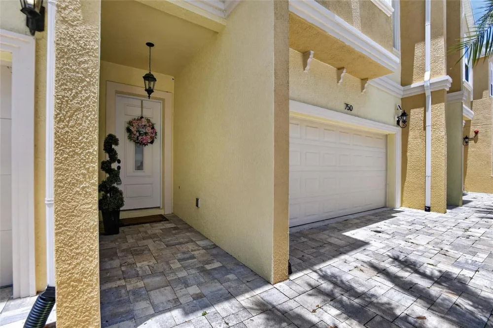 750 GRAND CYPRESS LANE Tarpon Springs, FL 34689
