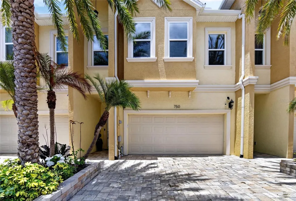 750 GRAND CYPRESS LANE Tarpon Springs, FL 34689