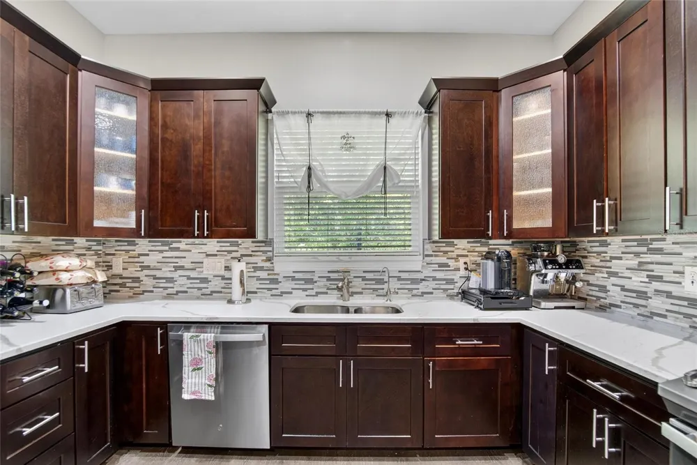 750 GRAND CYPRESS LANE Tarpon Springs, FL 34689