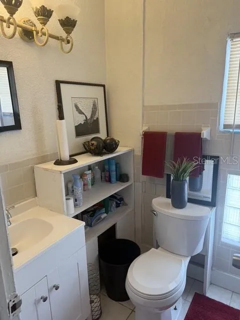 1715 W CARMEN STREET Tampa, FL 33606