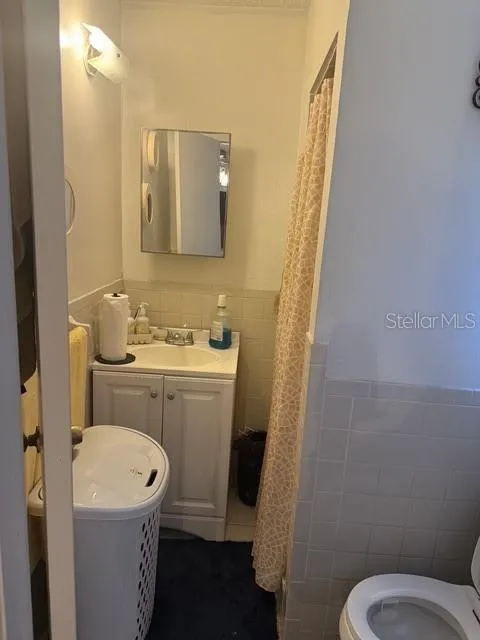 1715 W CARMEN STREET Tampa, FL 33606
