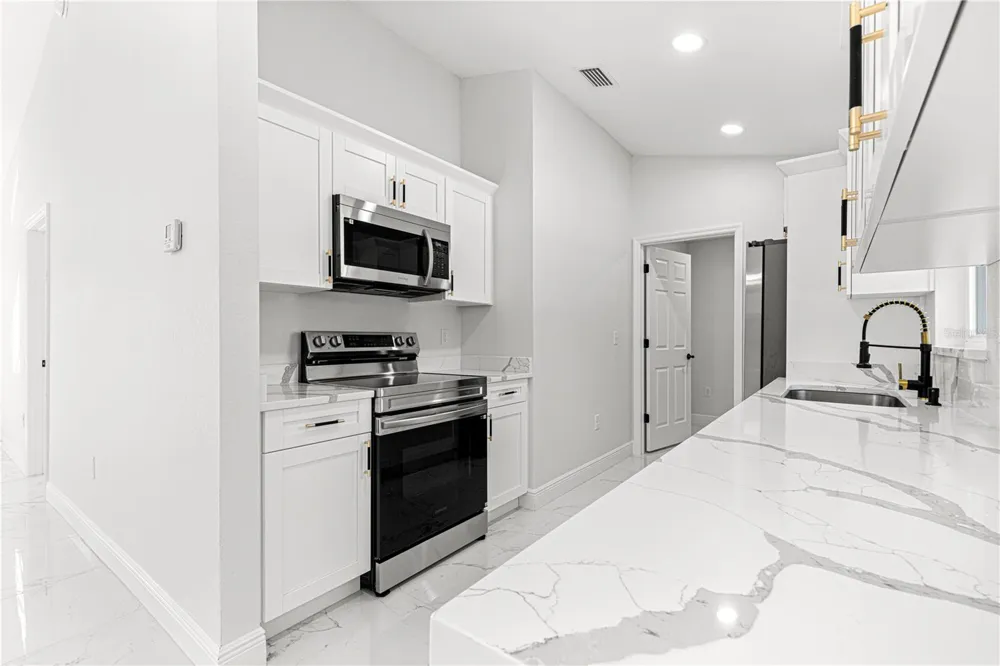 10325 SE 125TH LANE Belleview, FL 34420