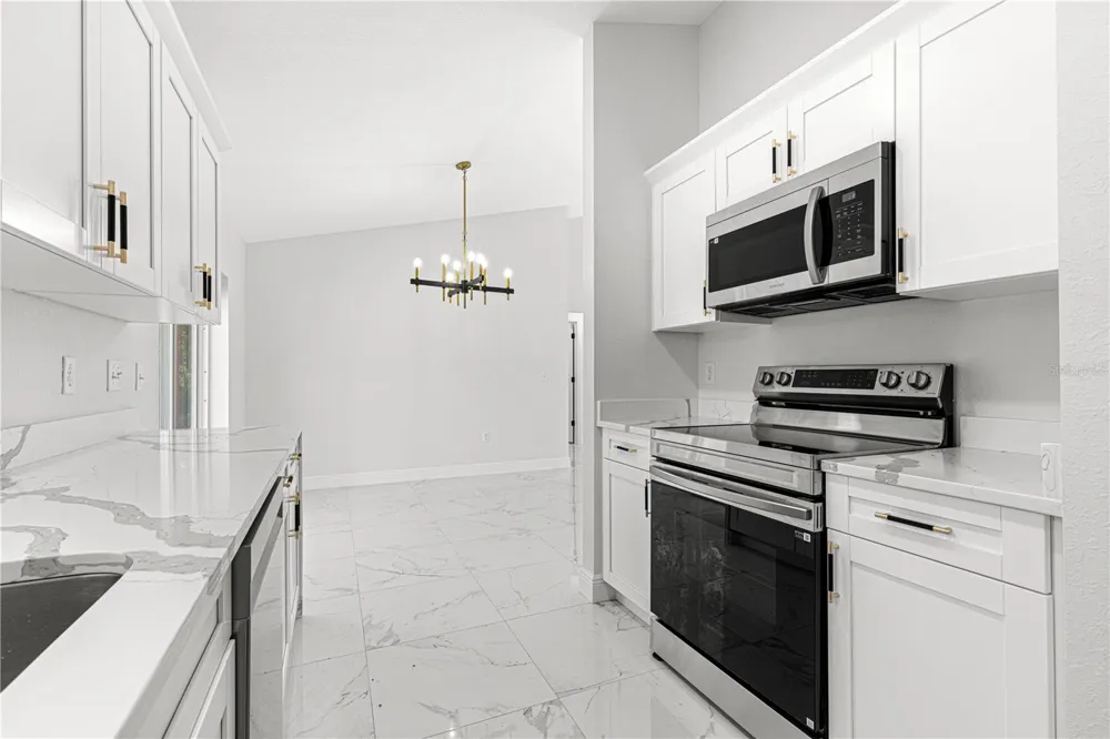 10325 SE 125TH LANE Belleview, FL 34420