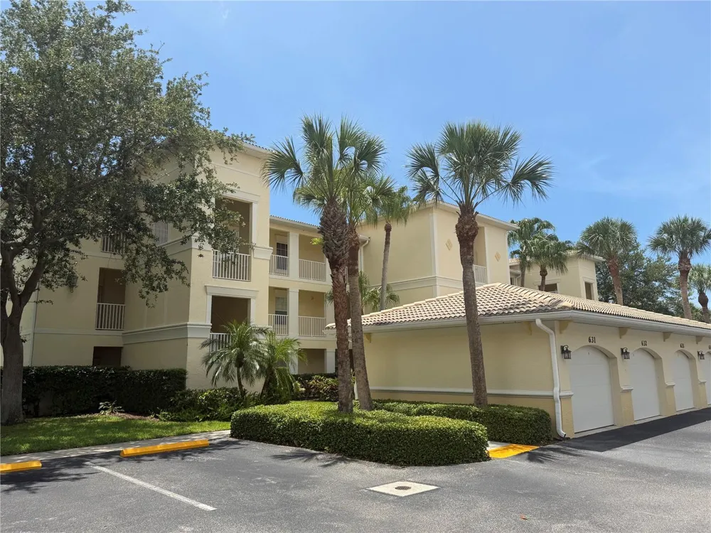 600 GARDENS EDGE DRIVE #633 Venice, FL 34285